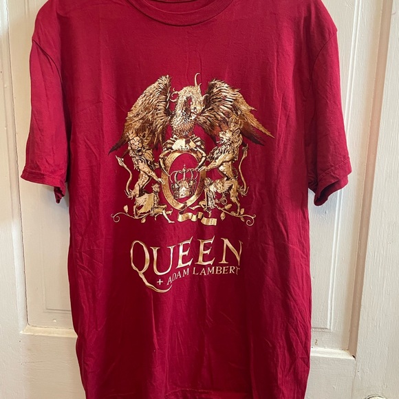 Queen + Adam Lambert Concert Red Graphic T-Shirt - Picture 1 of 4